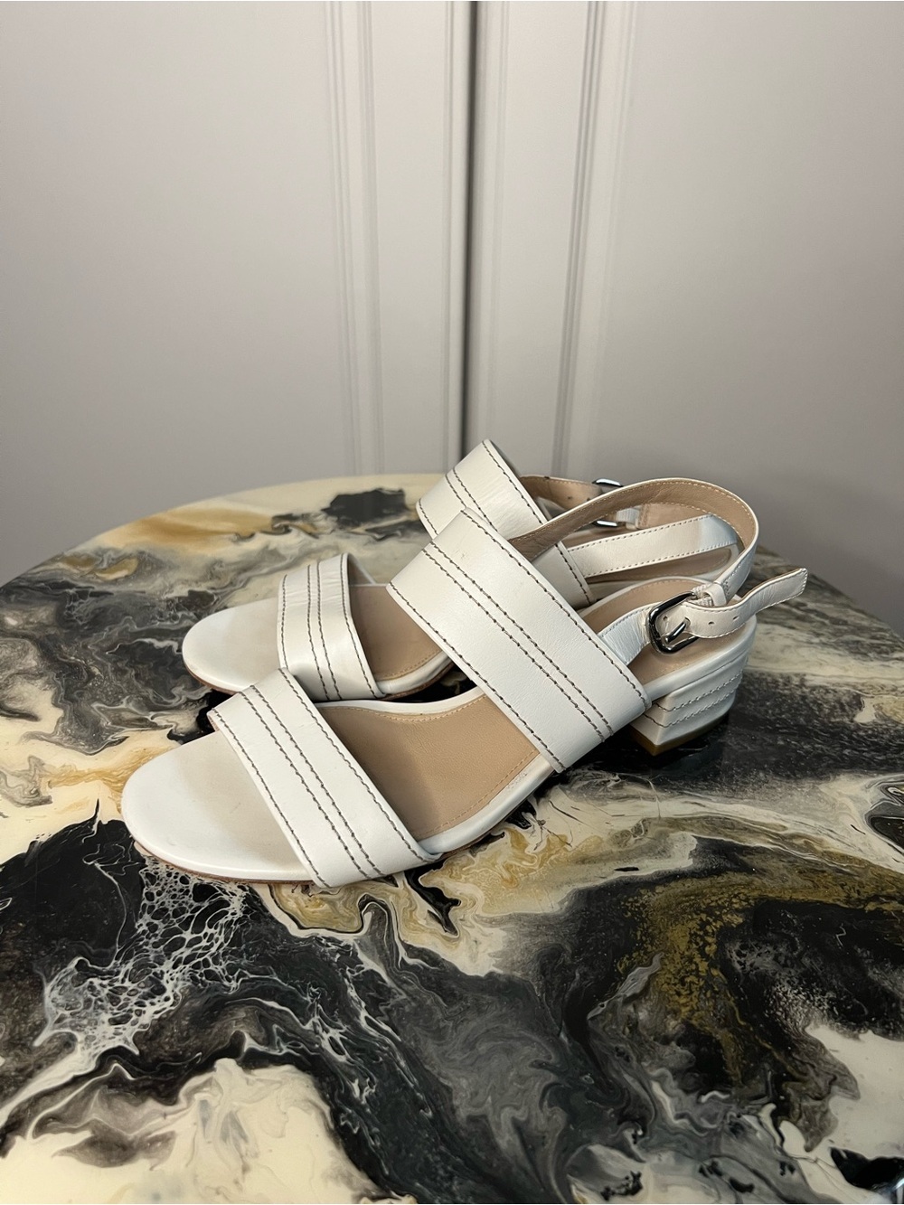 Via Spiga White Leather Low Block Heel Sandals - Picture 3 of 12